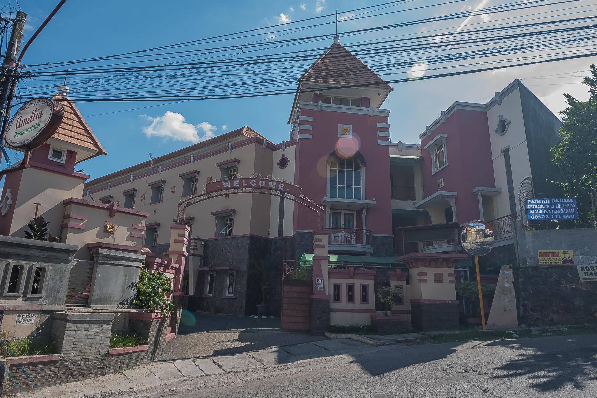 Reddoorz Near Setrasari Mall 2 Bandung Exteriör bild
