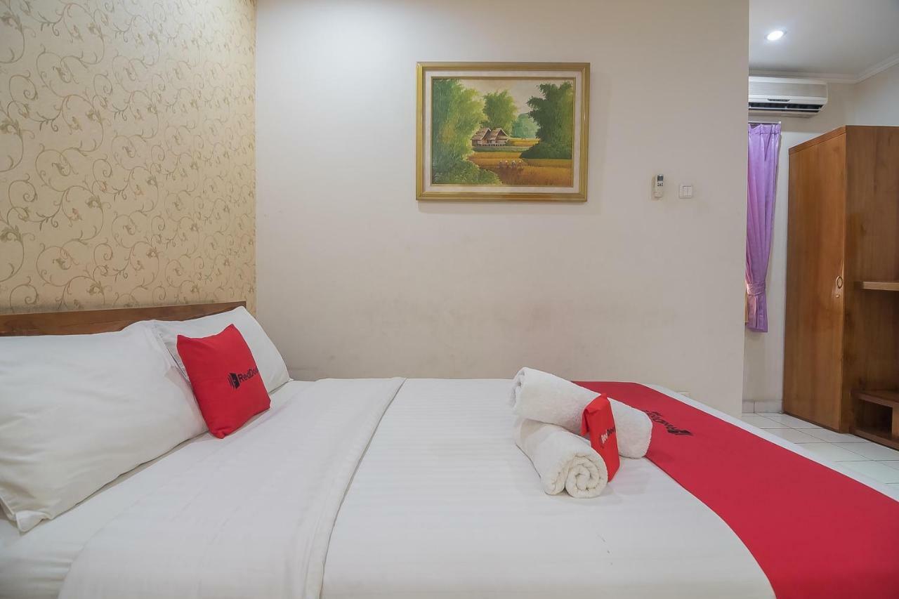 Reddoorz Near Setrasari Mall 2 Bandung Exteriör bild