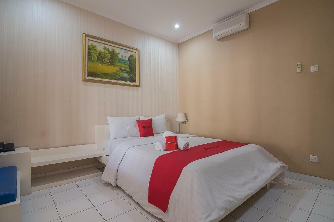 Reddoorz Near Setrasari Mall 2 Bandung Exteriör bild